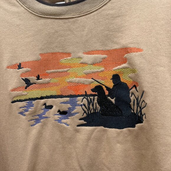 Victory Outfitters Duck Hunt Man Dog Embroidered Crewneck Sweatshirt Mens XL NEW - Picture 3 of 8